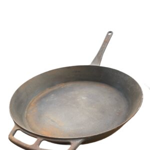 Gusseisen-Marktpfanne Ø 80 cm
